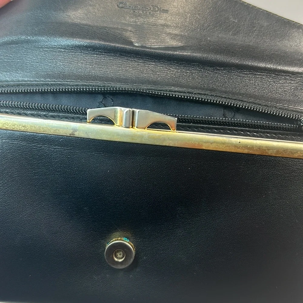 Dior Vintage kiss lock Leather Wallet